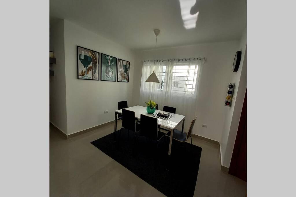 Confortable Apartamento De 3 Tres Habitaciones, Con Hermosa Vista De Area Verde, Ademas De Piscinas Y Juegos Infantiles En Area Recreativa Santiago De Los Caballeros Exteriér fotografie